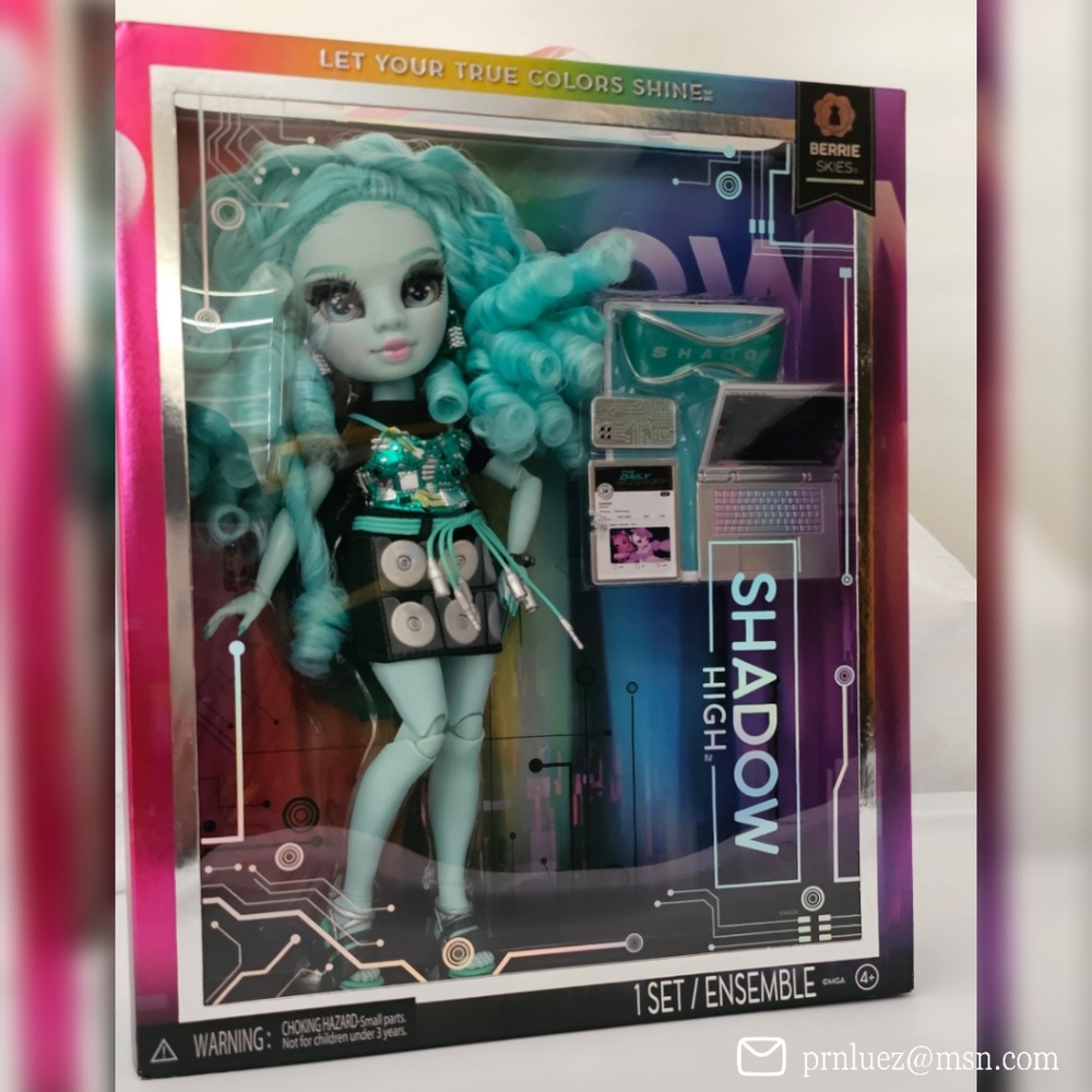 Rainbow High Shadow High Berrie Blue Doll